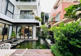 My Thai Phu My Hung quadruple villa for rent with 5 bedrooms with koi pond, garden – 256m2