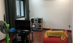   Người Giàu Ở Nhà Thuê 
