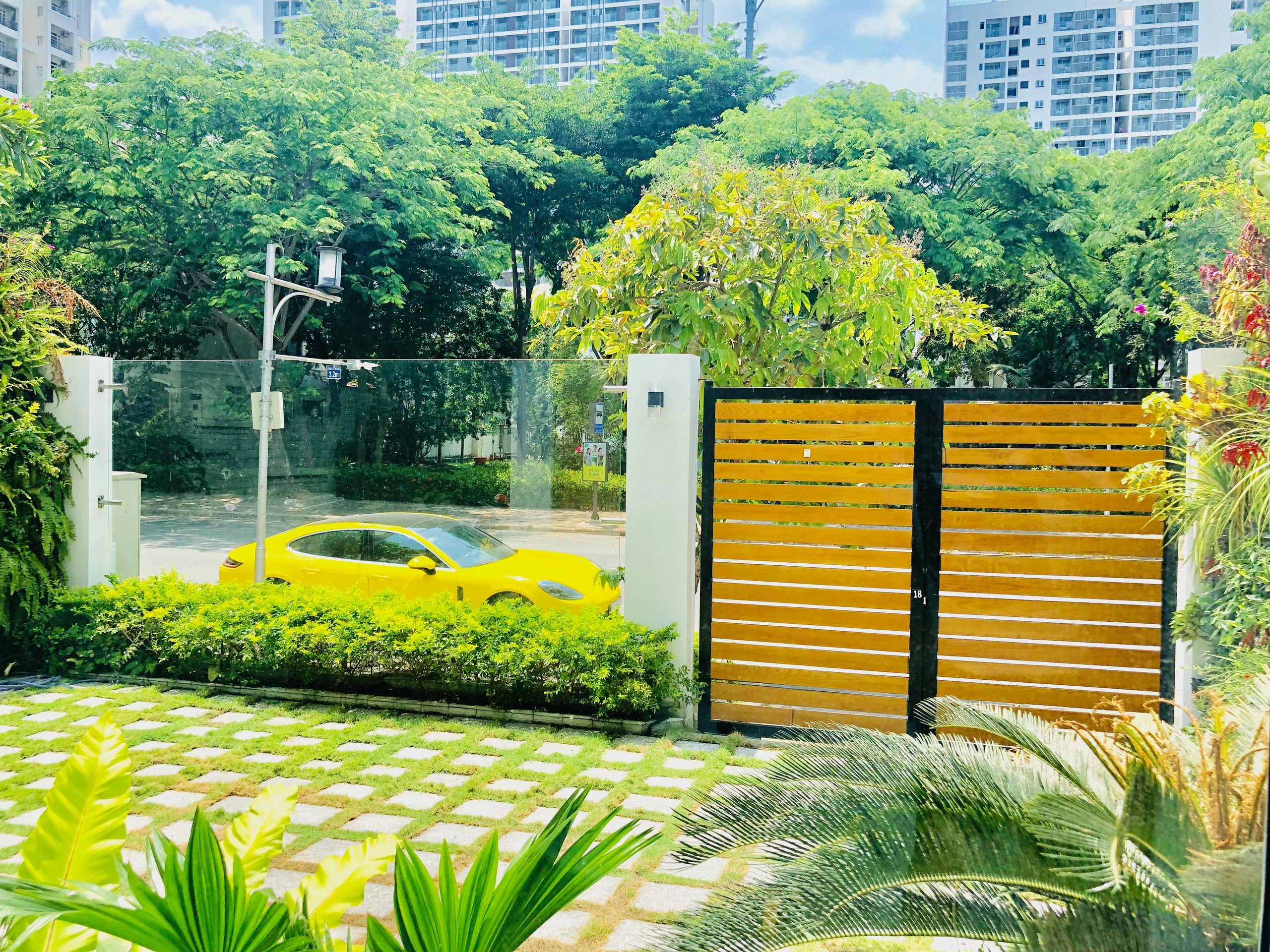 CẦN BÁN GẤP BIỆT MỸ THÁI - PHÚ MỸ HƯNG QUẬN 7 11