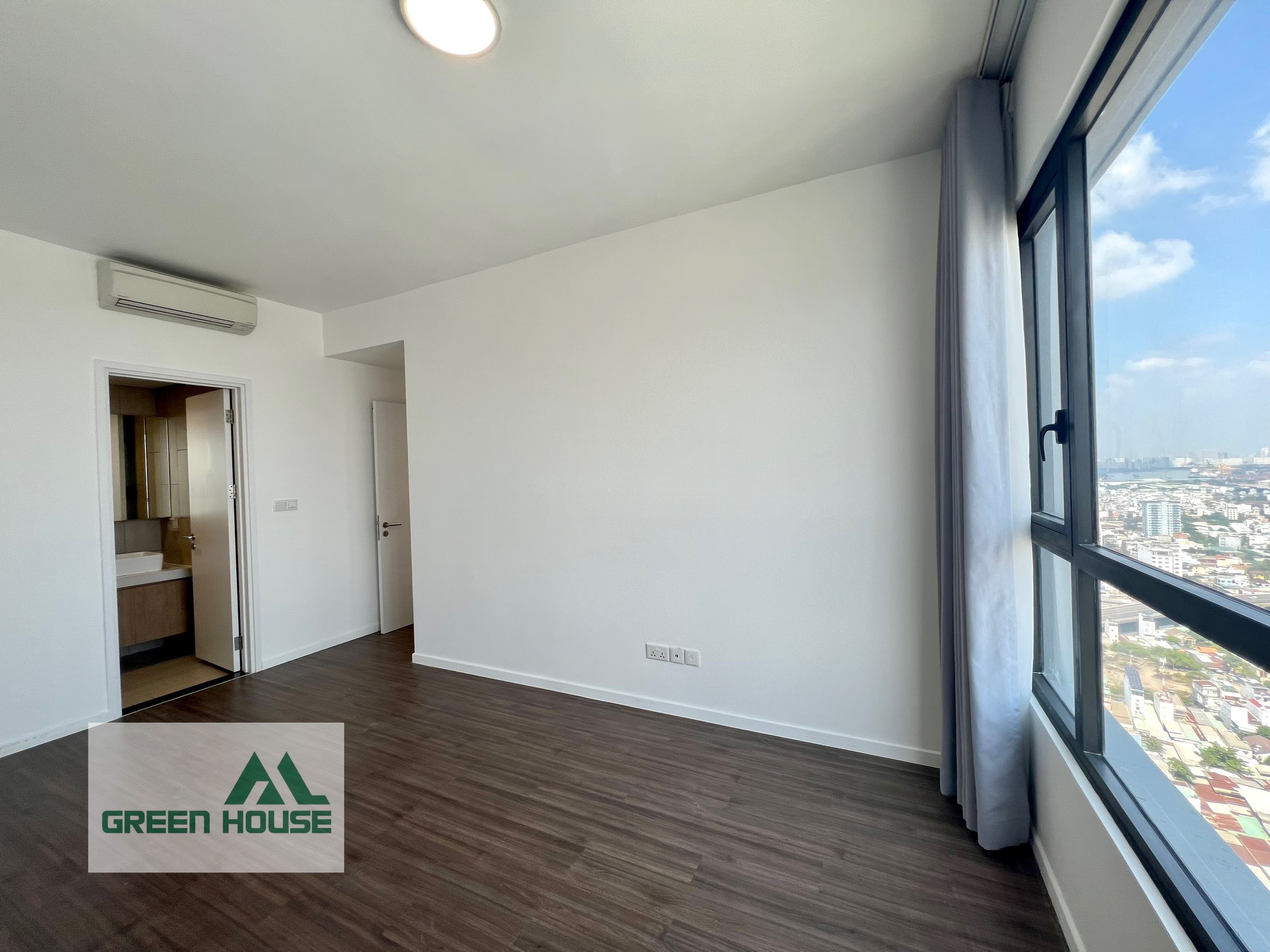 Apartment for rent The View Riviera Point in District 7 4