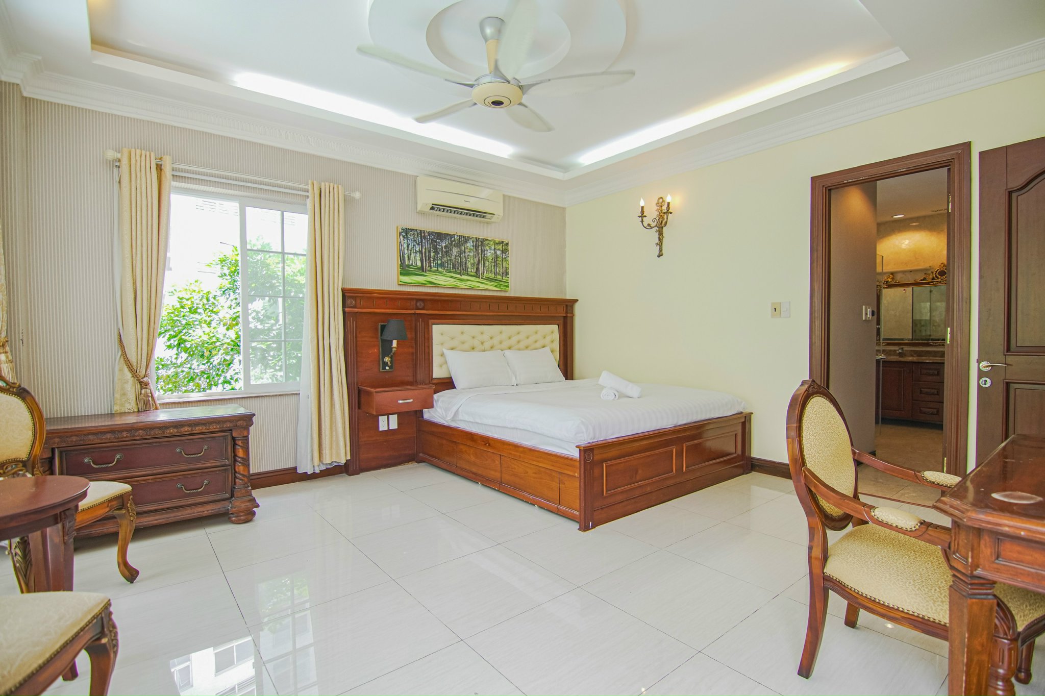 Single villa for rent in Nam Quang, Phu My Hung, District 7, corner unit with swimming pool, quiet a 12