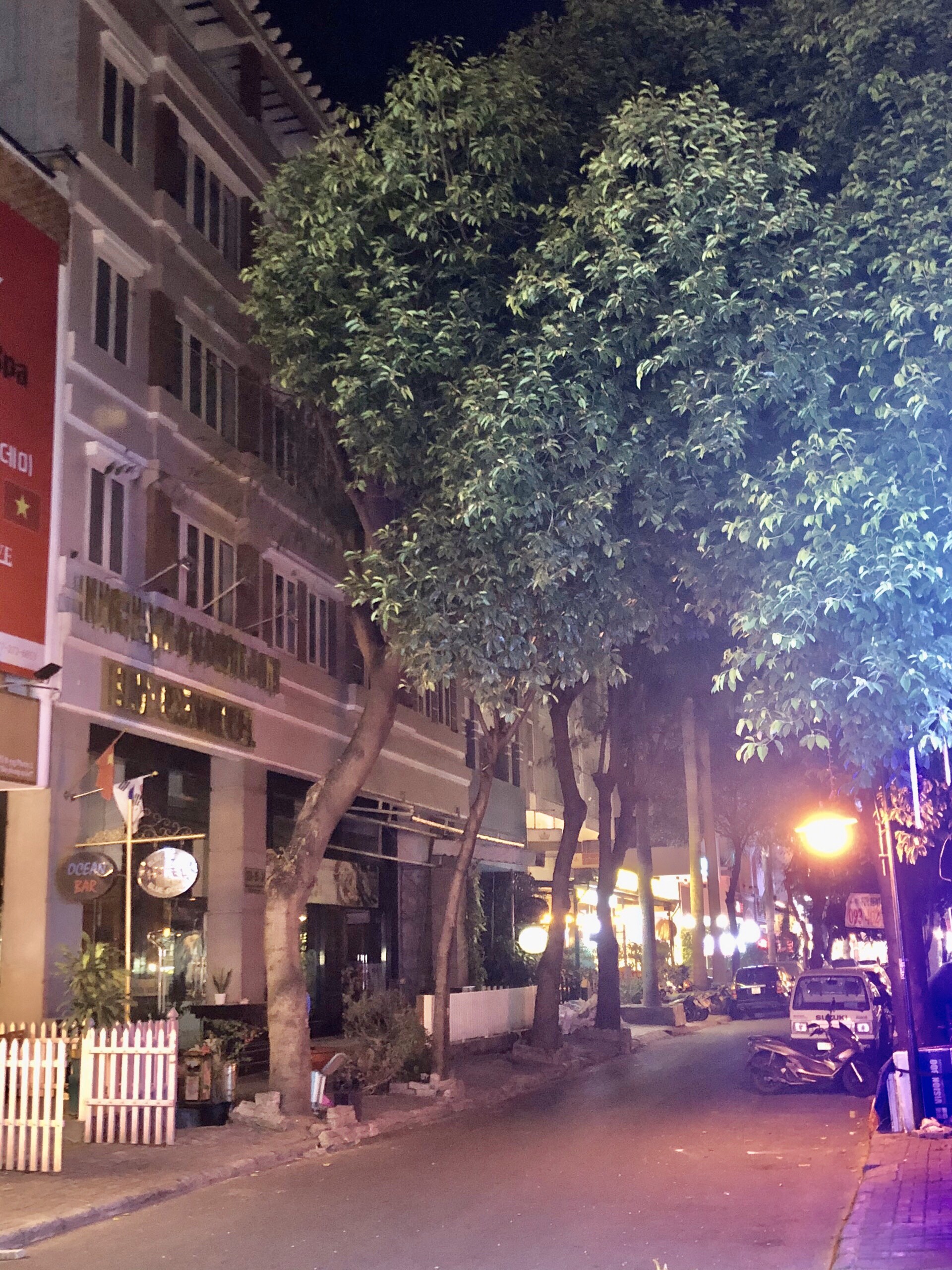 CẦN CHO THUÊ KHÁCH SẠN KHU PHÚ MỸ HƯNG- PHƯỜNG TÂN PHONG- QUẬN 7