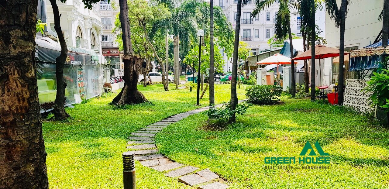 Cần bán khách sạn góc công viên khu Hưng Phước Phú Mỹ Hưng Quận 7 1