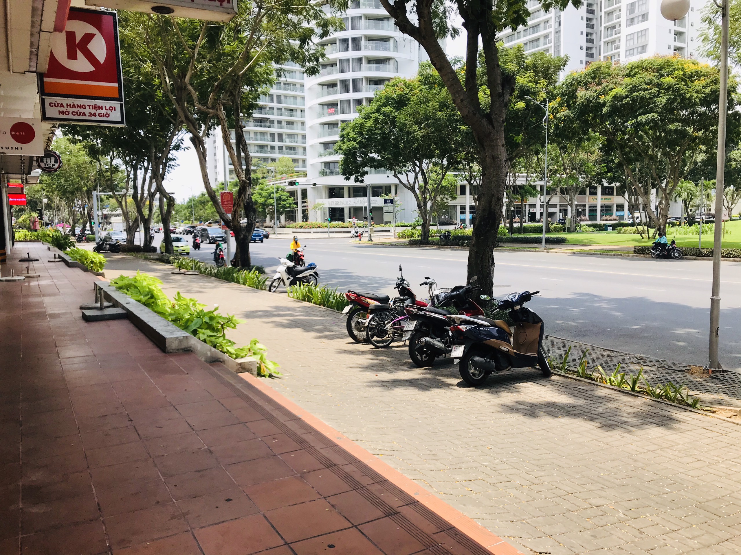 CẦN CHO THUÊ SHOPHOUSE TRÊN ĐƯỜNG NGUYỄN ĐỨC CẢNH- PHƯỜNG TÂN PHONG- QUẬN 7 3