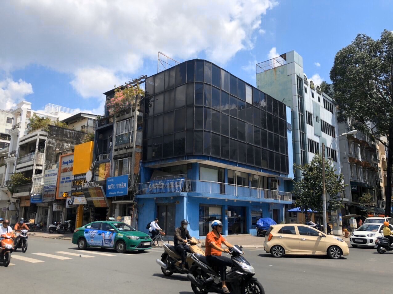 Cần bán nhà góc 2 mặt tiền đường Quận 3 2