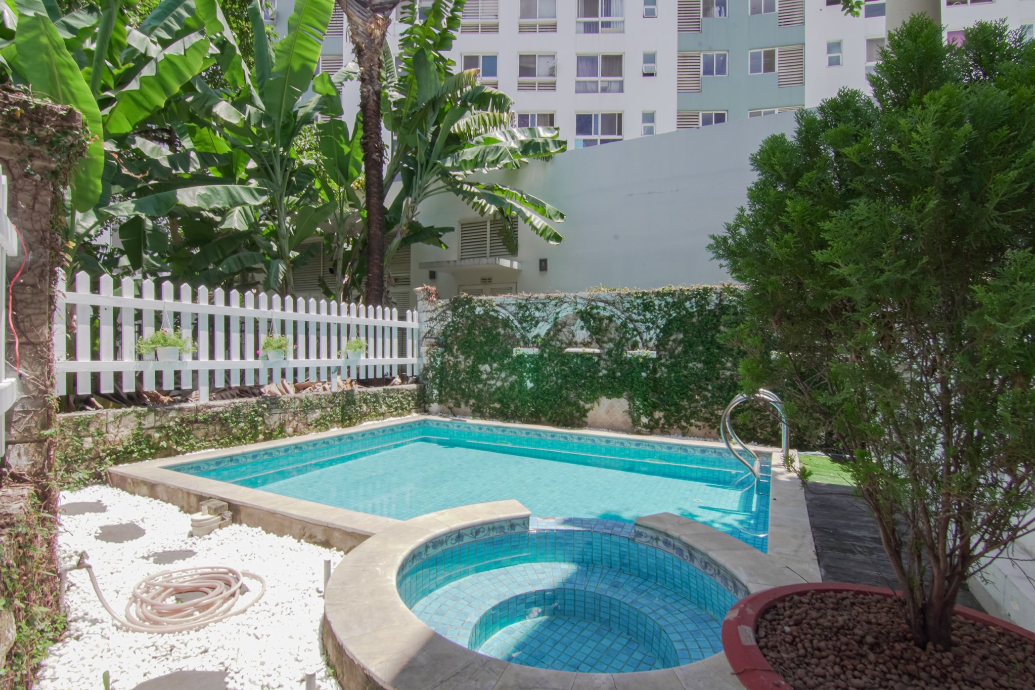 Single villa for rent in Nam Quang, Phu My Hung, District 7, corner unit with swimming pool, quiet a 8