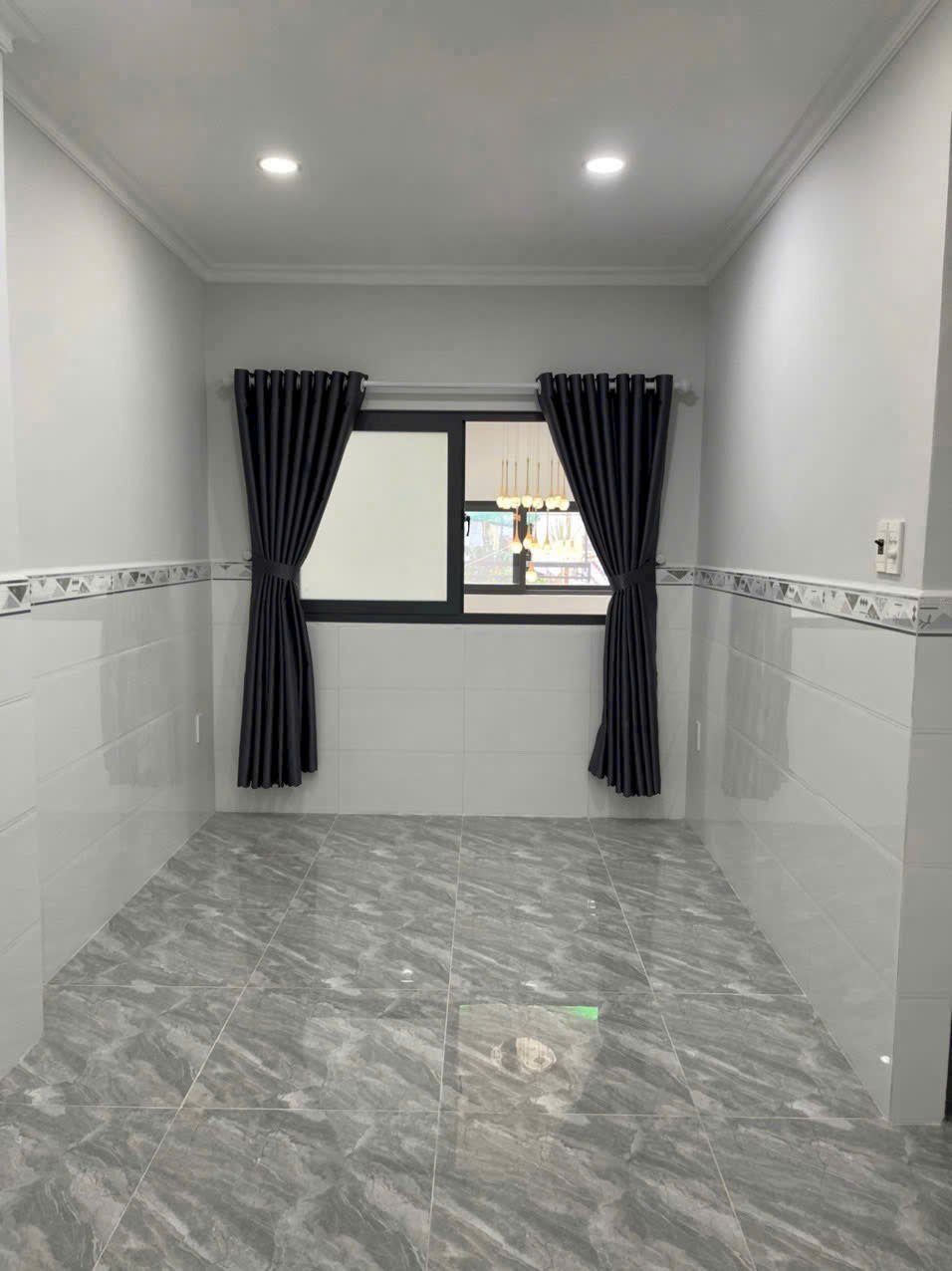 Bán nhà chợ Phạm Thế Hiển, Phường 4, Quận 8 có 2 tầng, 2 phòng ngủ, sổ hồng 6