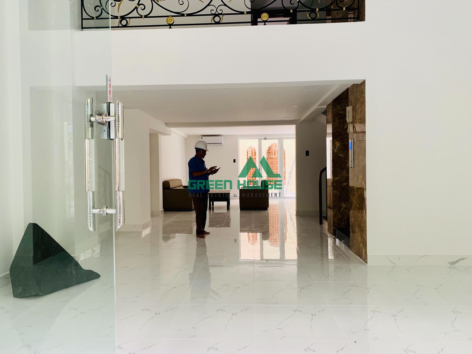 Cấn Bán Gấp Nhà Phố Hưng Gia Quận 7 3