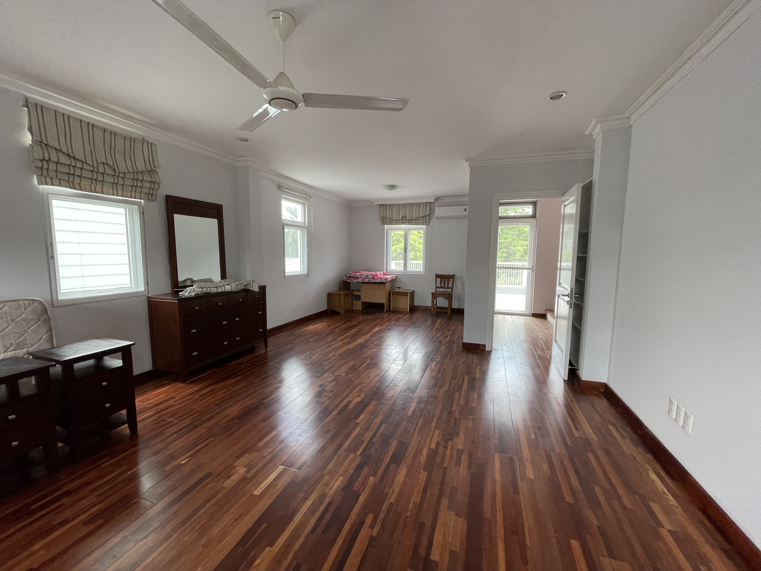 Cho Thuê Biệt Thự Đơn Lập Nam Thông Phú Mỹ Hưng 11