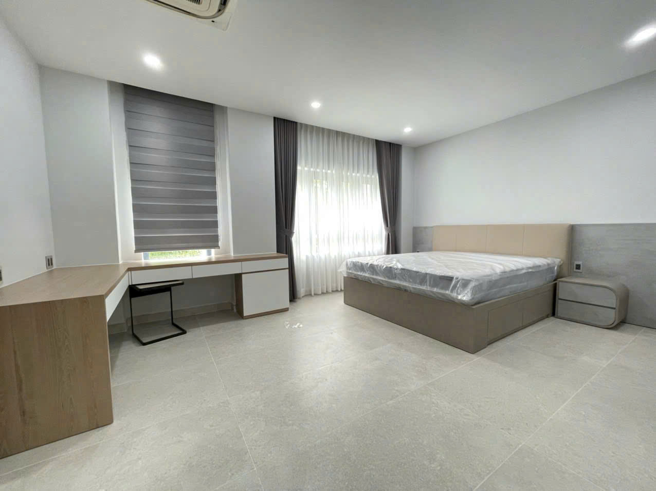 Villa for rent B64 Nam Thong 2 Phu My Hung, District 7 built 4 floors with 4 bedrooms, elevator – 144m2 5