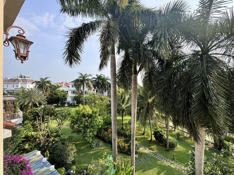 Cho thuê biệt thự Chateau Phú Mỹ Hưng, Quận 7 xây 2 lầu thiết kế 4 phòng ngủ khu compound cao cấp 16