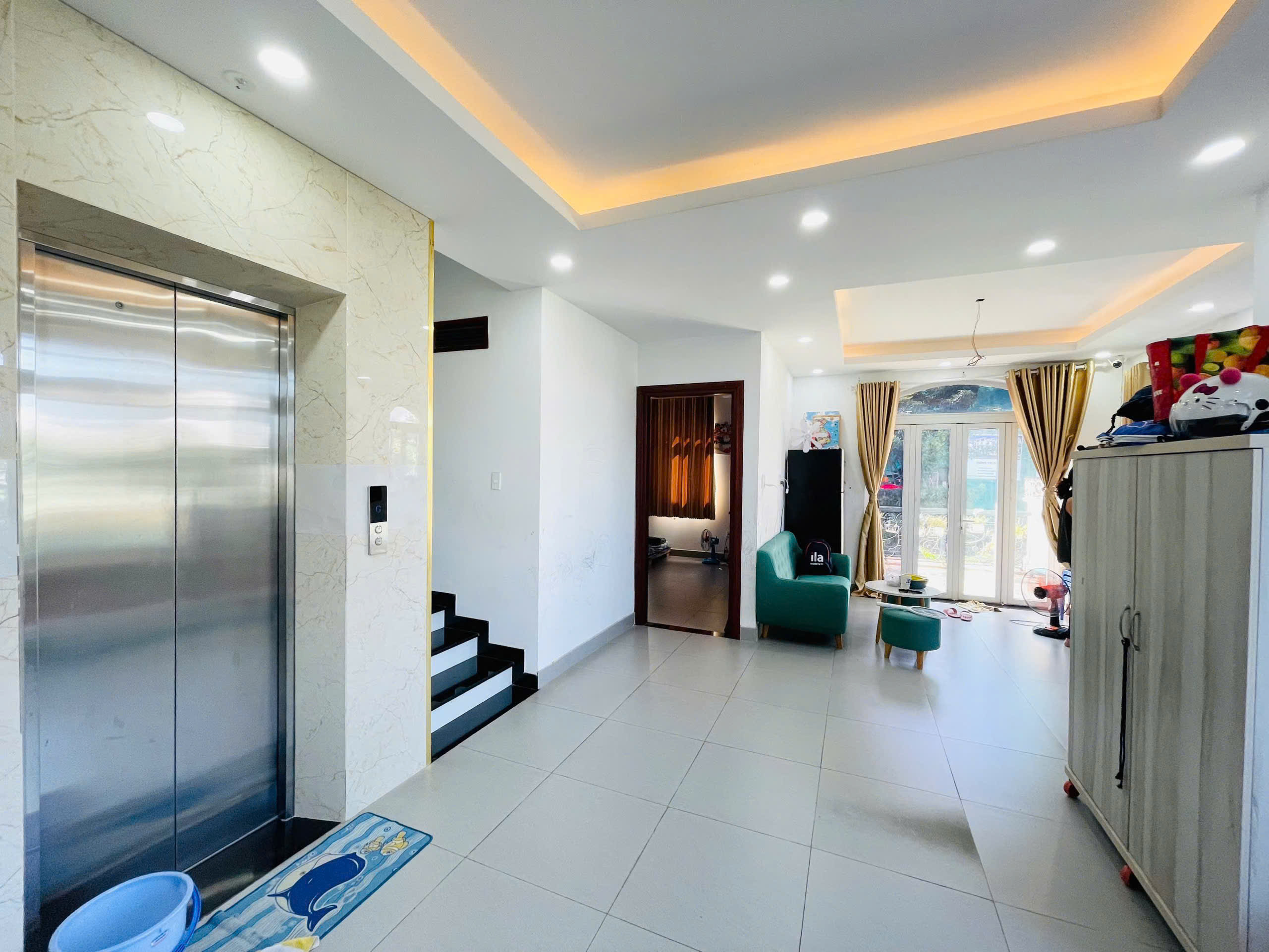 Cho thuê biệt thự khu Cityland Quận 7 xây 5 tầng có thang máy 9