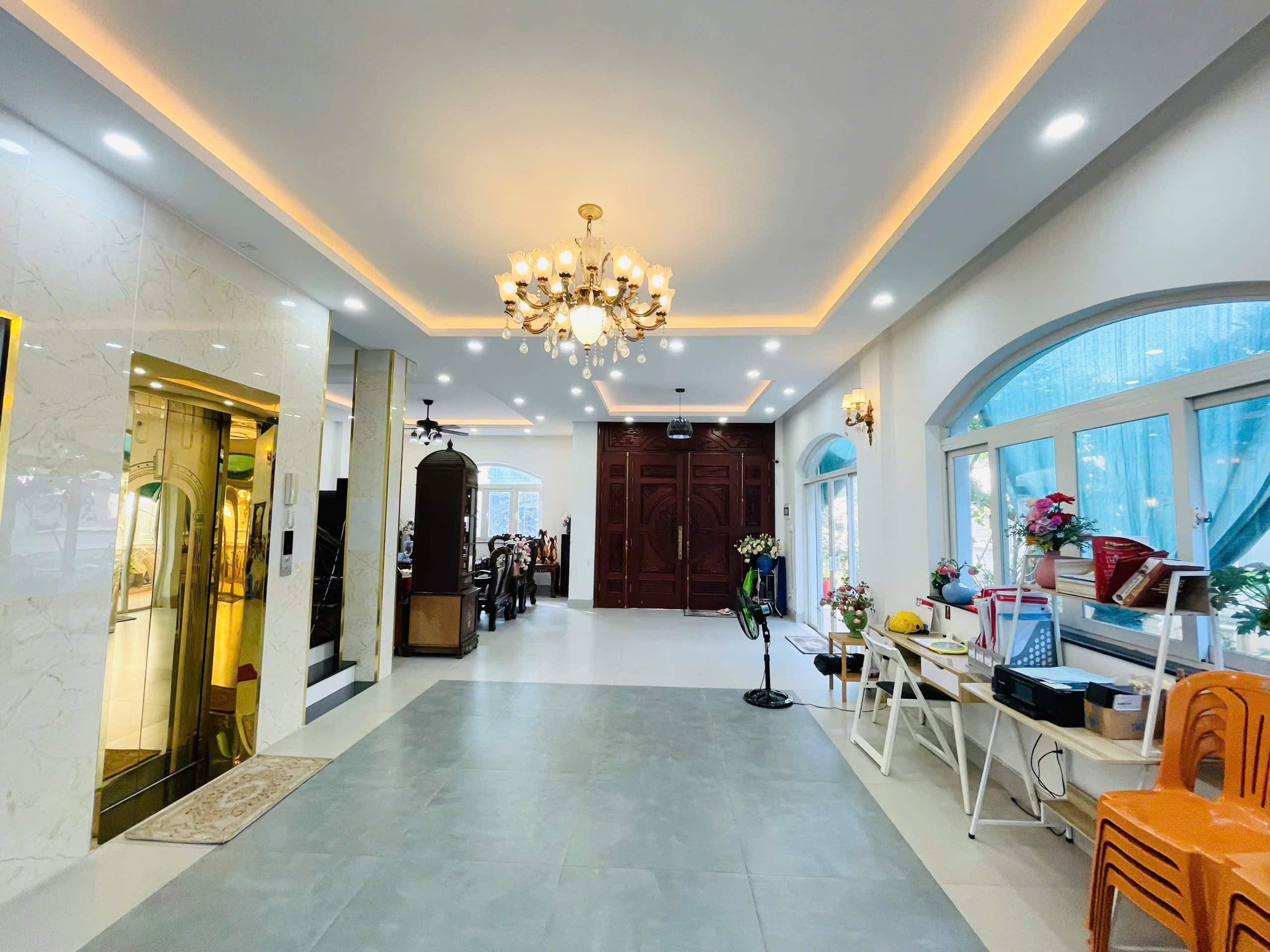 Cho thuê biệt thự khu Cityland Quận 7 xây 5 tầng có thang máy 7