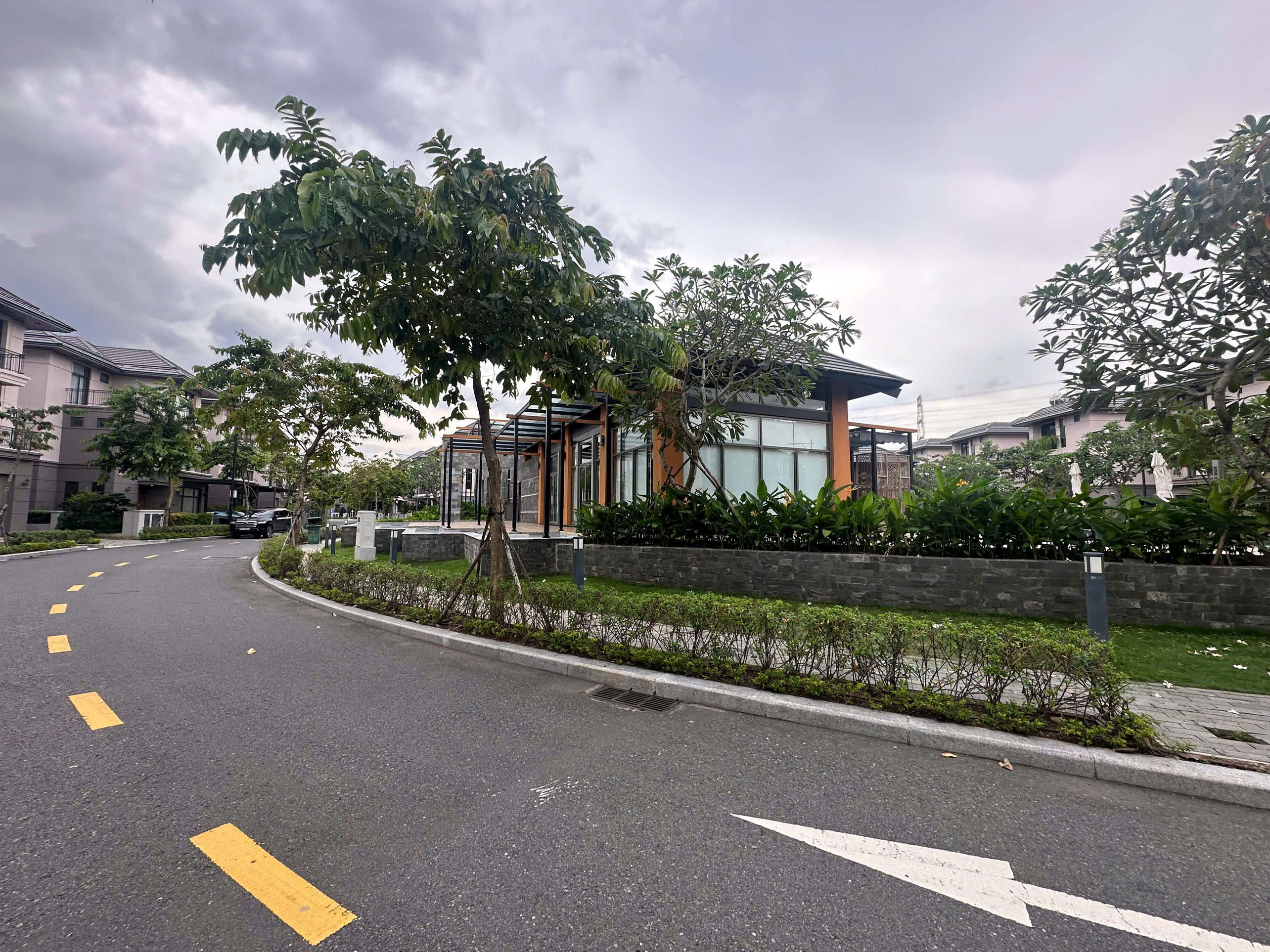 Bán biệt thự đơn lập GS Metrocity Nguyễn Hữu Thọ, Nhà Bè xây trệt + 2 lầu, view sông – 300m2 8