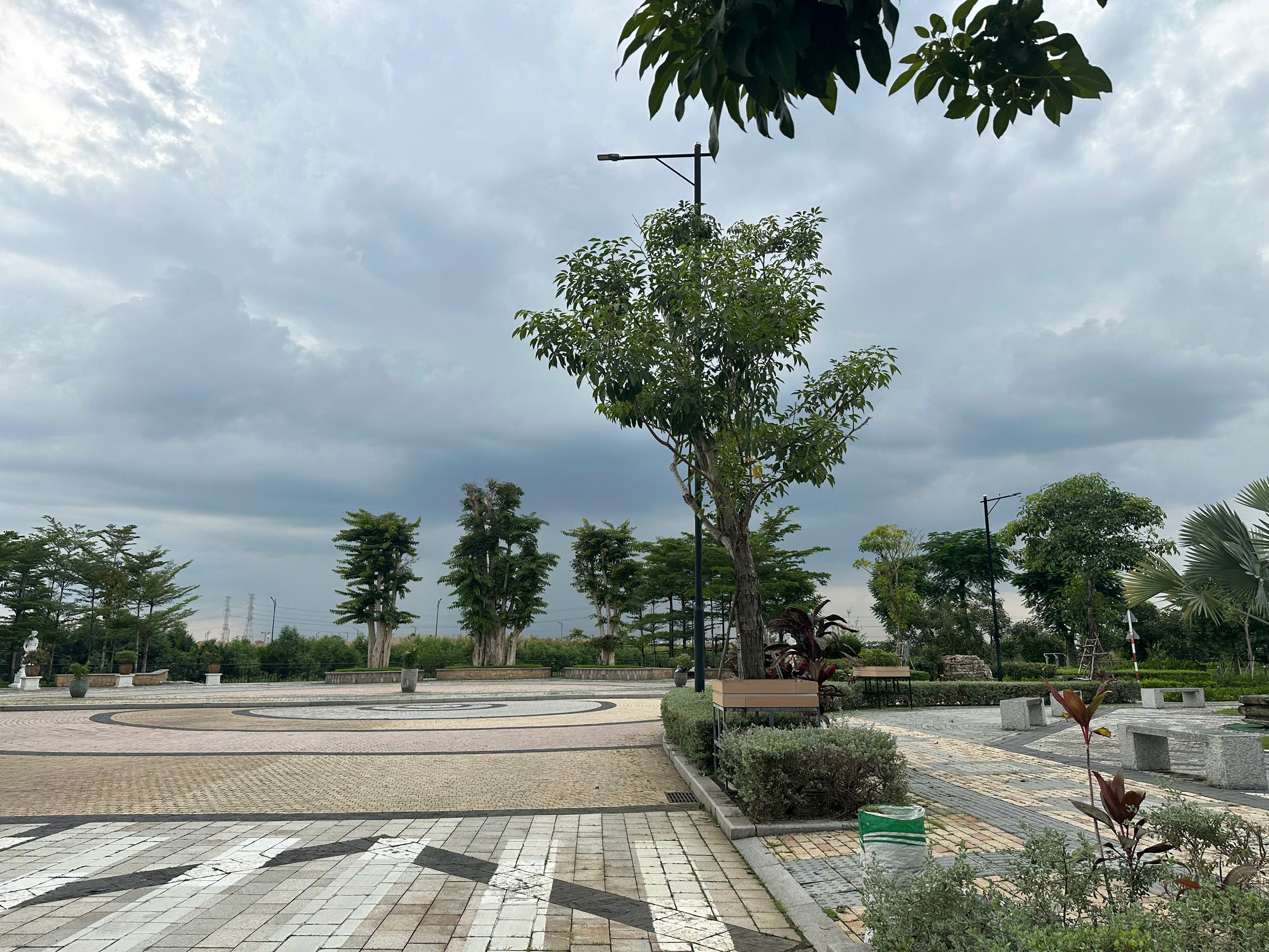 Bán biệt thự đơn lập GS Metrocity Nguyễn Hữu Thọ, Nhà Bè xây trệt + 2 lầu, view sông – 300m2 5