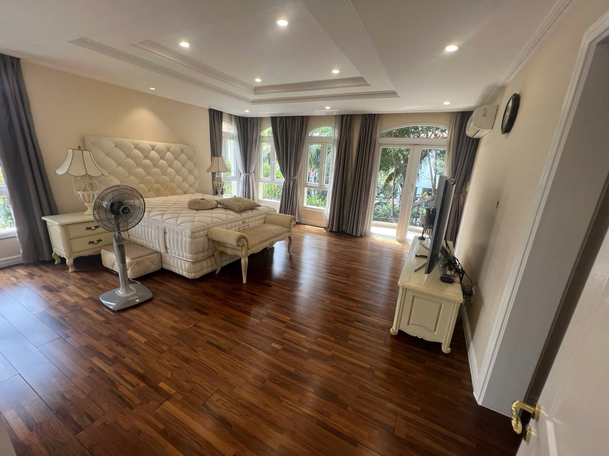 Detached villa for rent in Lam Thien Luc Dia Phu My Hung, District 7 corner apartment with 4 bedrooms – 360m2 9