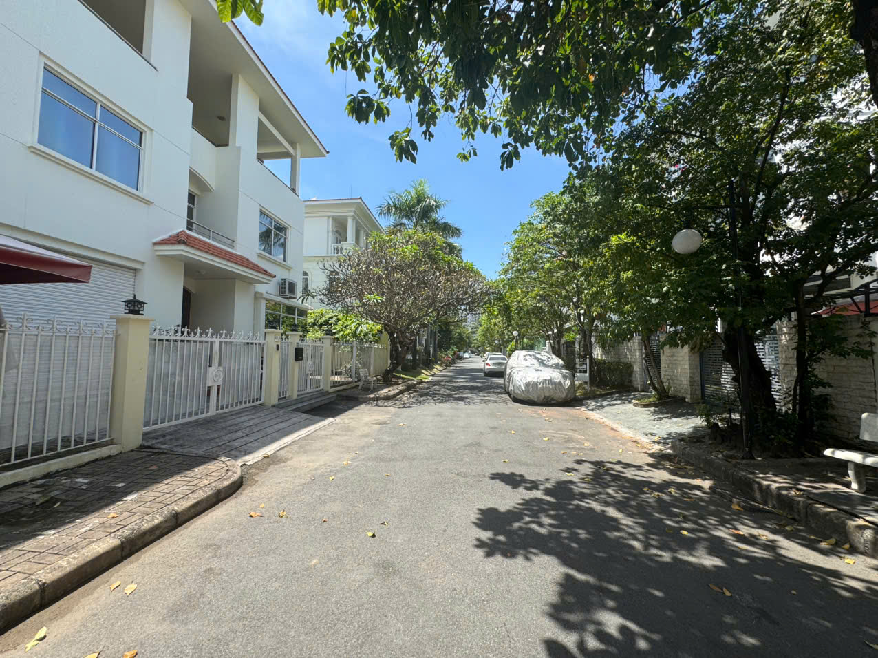 Bán biệt thự đơn lập Mỹ Kim 1 Phú Mỹ Hưng, Quận 7 xây 3 tầng hướng Bắc, không nội thất 1