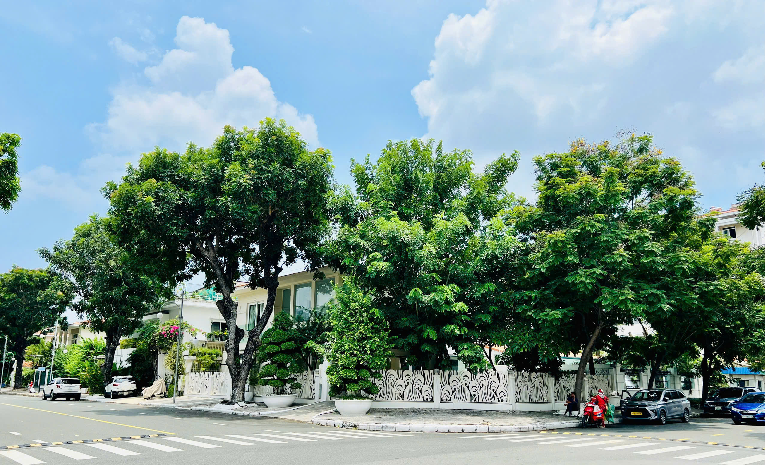 Bán biệt thự đơn lập Mỹ Tú 1 Phú Mỹ Hưng, Quận 7 xây 2 tầng căn góc đẹp có hồ bơi, sân vườn – 362m2 3