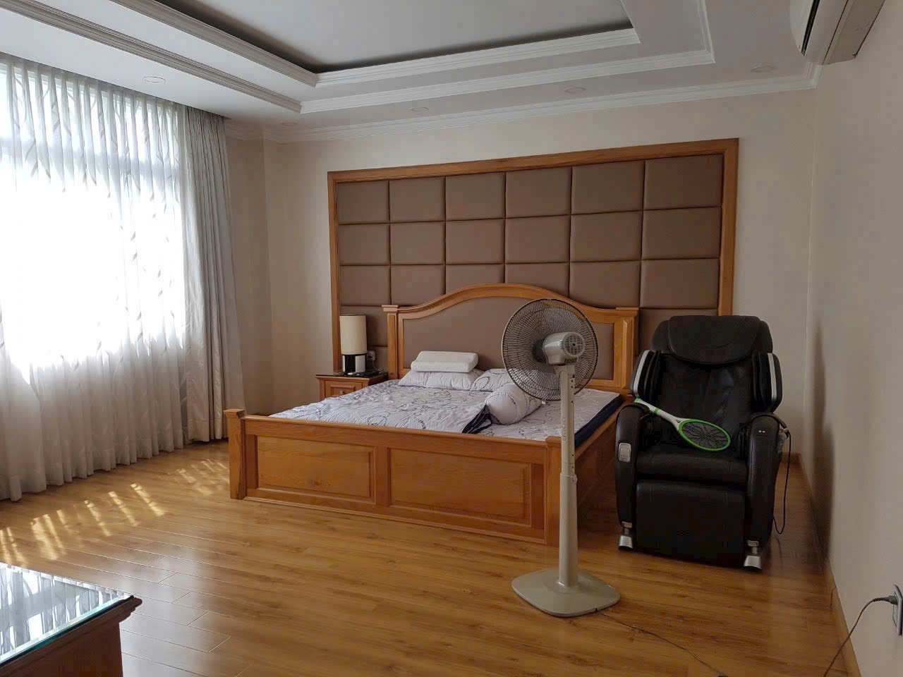 Cho thuê biệt thự đơn lập Mỹ Văn, Phú Mỹ Hưng, Quận 7 nhà đẹp có 4 phòng ngủ xây 2 lầu 3