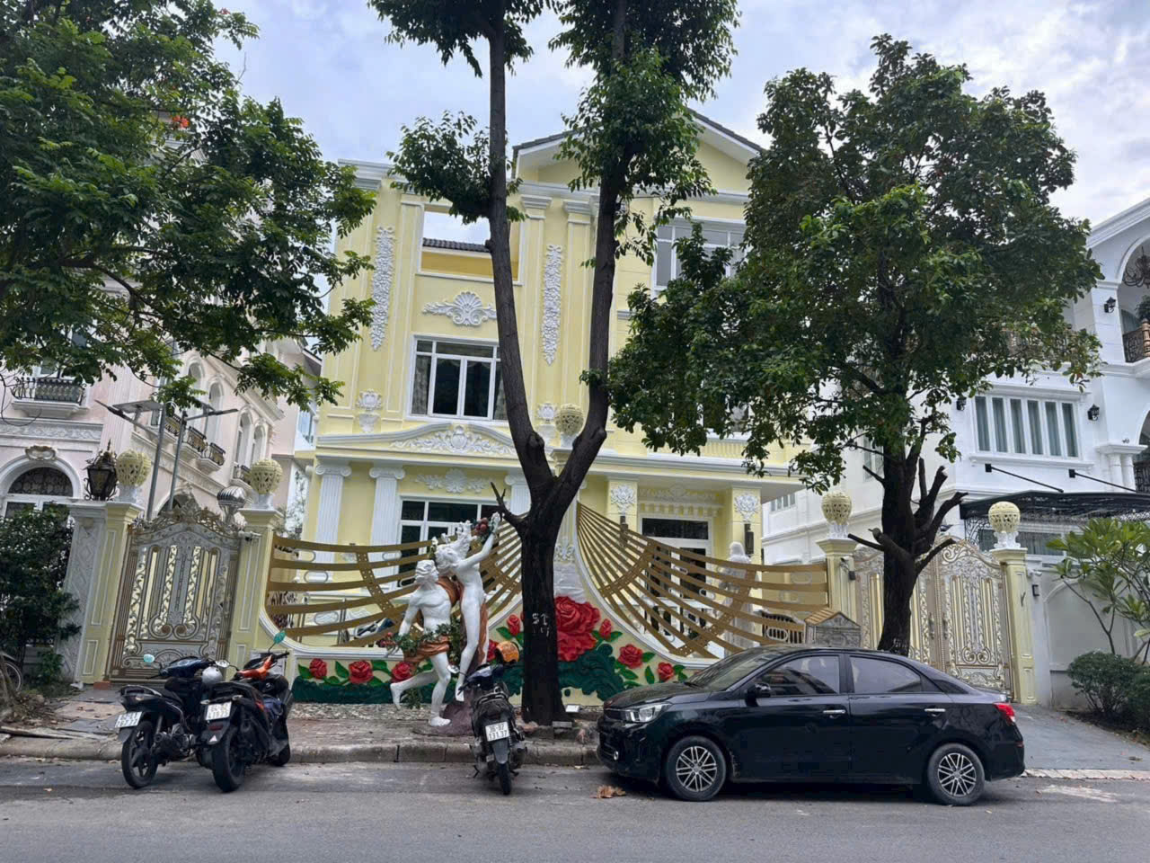 Bán biệt thự đơn lập Nam Thiên 1 Phú Mỹ Hưng, Quận 7 thiết kế sang trọng có hồ bơi riêng