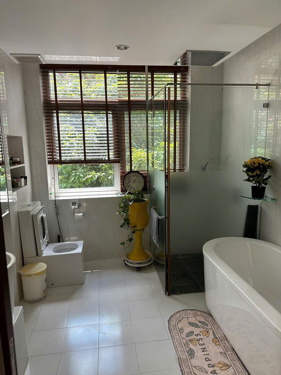 Bán biệt thự đơn lập Nam Thông 1, Phú Mỹ Hưng, Quận 7 xây 3 tầng có 4 phòng ngủ đối diện công viên 1 1