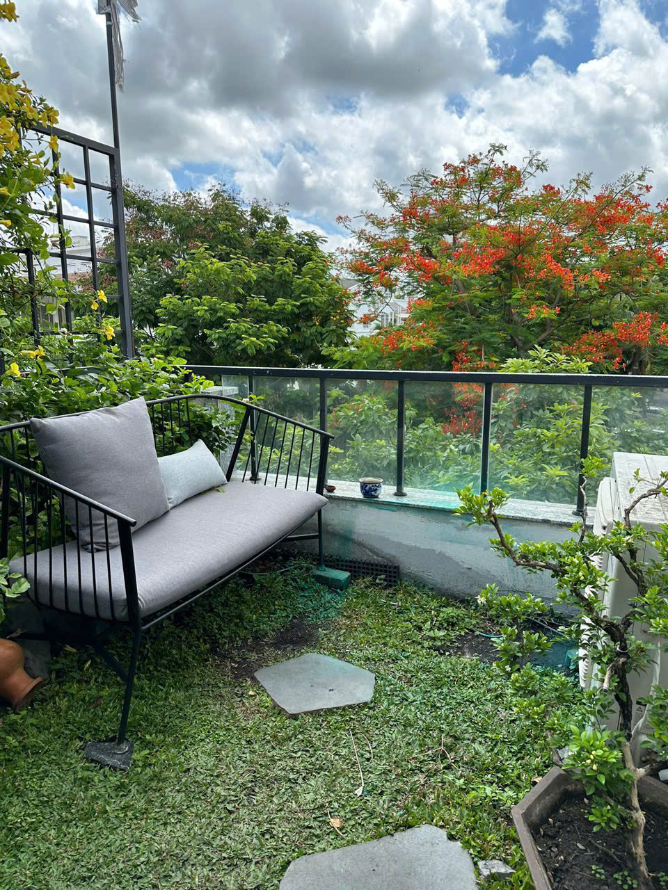 Bán biệt thự đơn lập Nam Thông 1, Phú Mỹ Hưng, Quận 7 xây 3 tầng có 4 phòng ngủ đối diện công viên 1 10