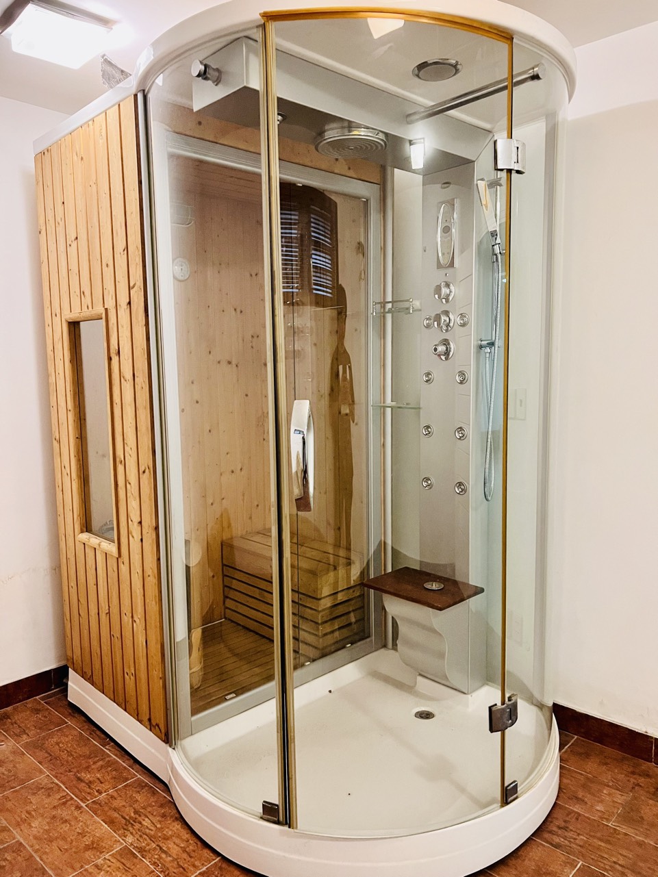 Cho thuê biệt thự đơn lập A71 Nam Thông 1 Phú Mỹ Hưng, Quận 7 căn góc, 4 phòng ngủ, hồ bơi 17