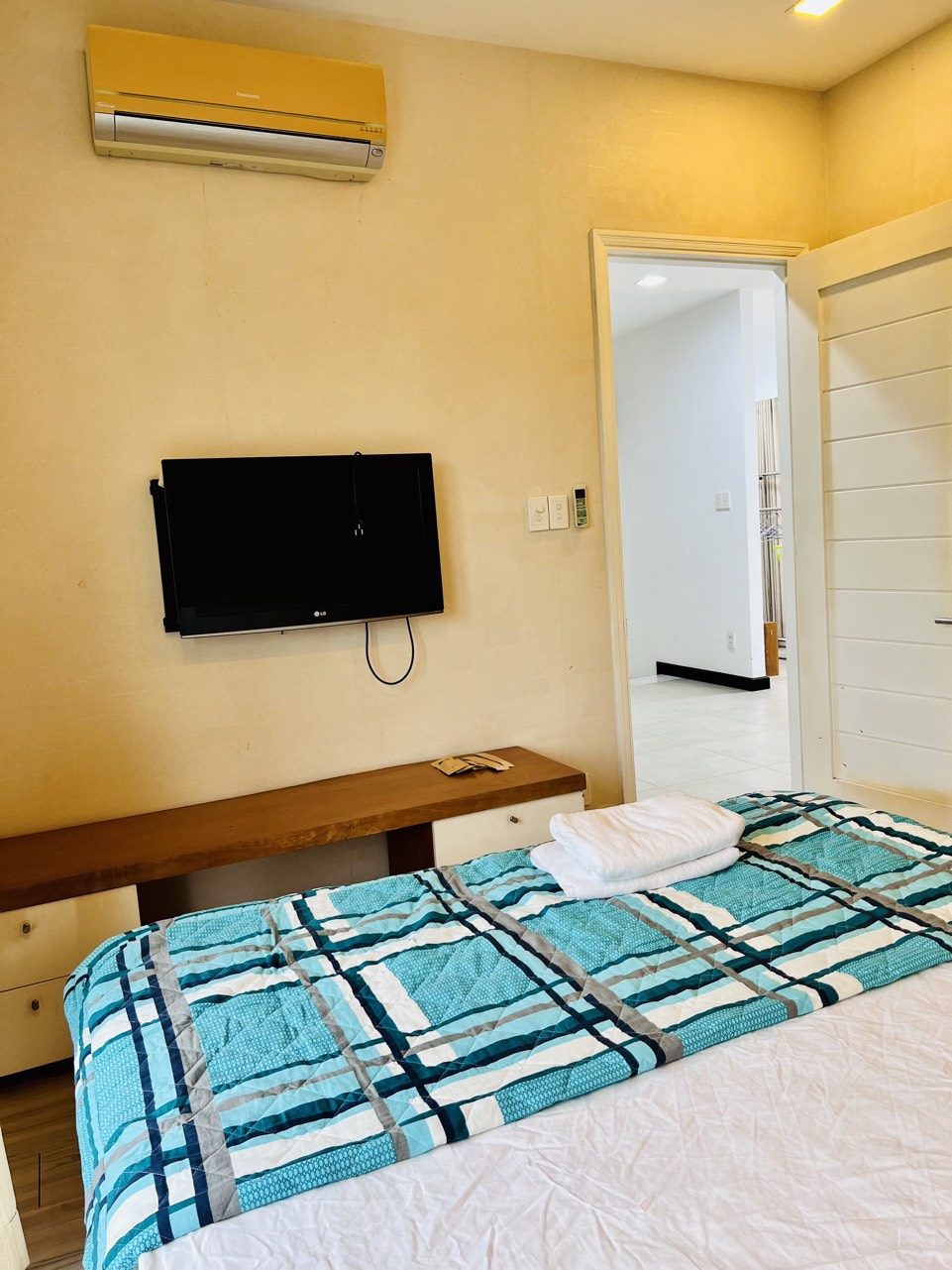 Cho thuê biệt thự đơn lập A71 Nam Thông 1 Phú Mỹ Hưng, Quận 7 căn góc, 4 phòng ngủ, hồ bơi 11