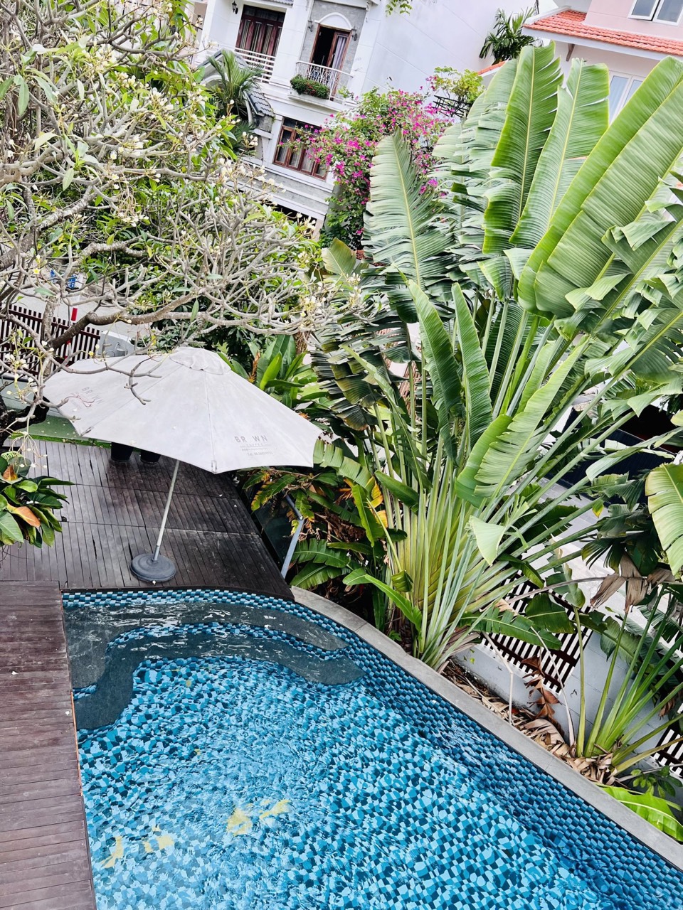 Cho thuê biệt thự đơn lập A71 Nam Thông 1 Phú Mỹ Hưng, Quận 7 căn góc, 4 phòng ngủ, hồ bơi 1