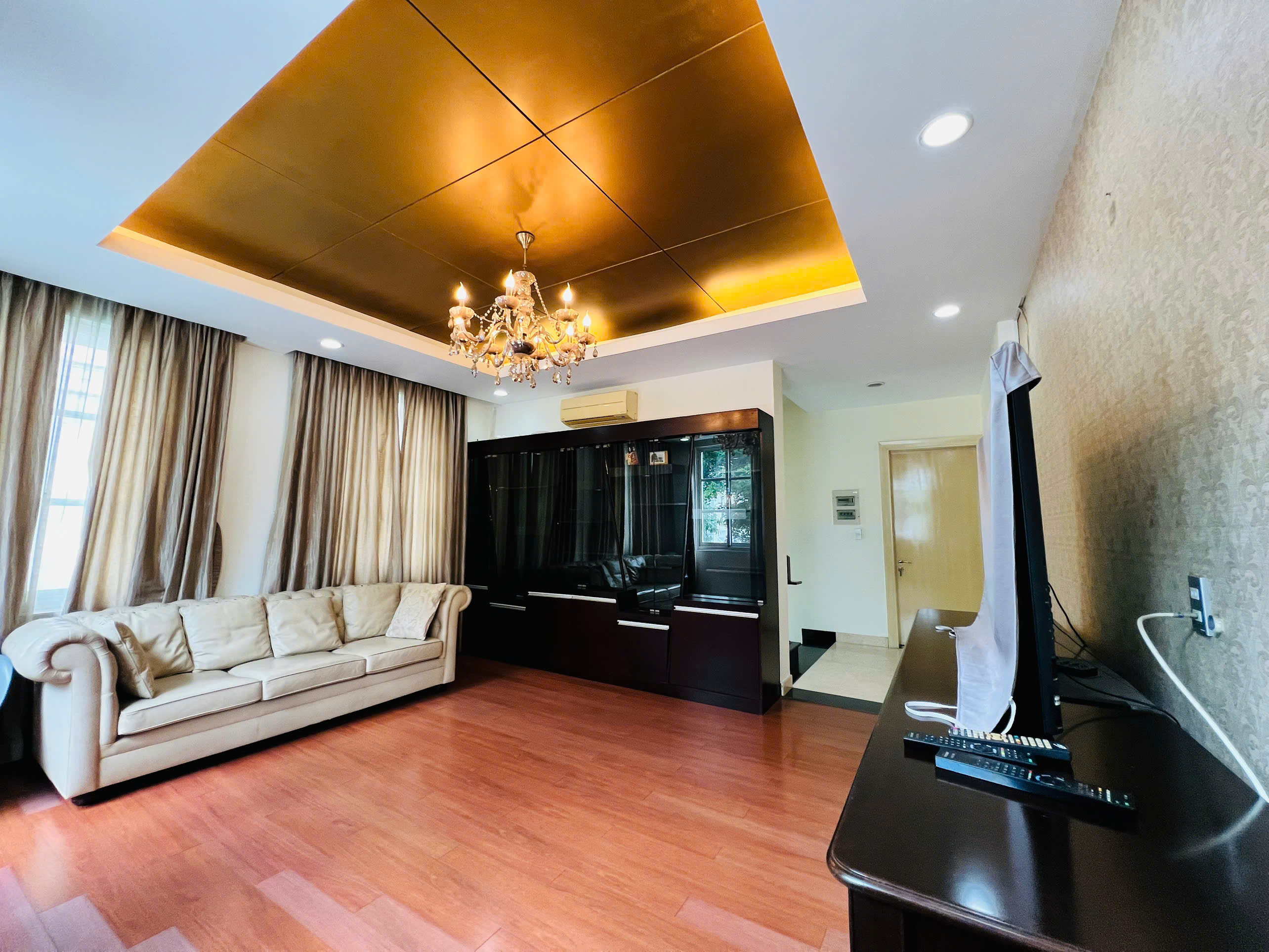 Bán cặp biệt thự đơn lập Mỹ Văn Phú Mỹ Hưng căn góc công viên xây 3 tầng có 7 phòng ngủ – 496m2 16