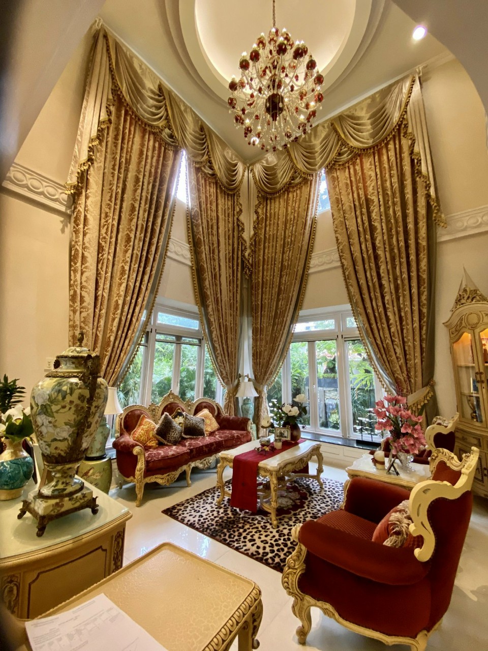 Cho thuê biệt thự đơn lập Phú Mỹ Hưng, Quận 7 khu Kênh Đào, có 4 phòng ngủ sân vườn 8