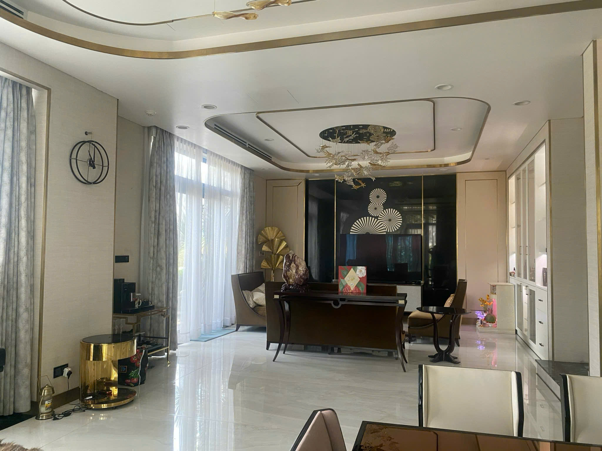 Bán biệt thự đơn lập Vinhomes Central Park, Quận Bình Thạnh đối diện và trong khu Landmark 81 3