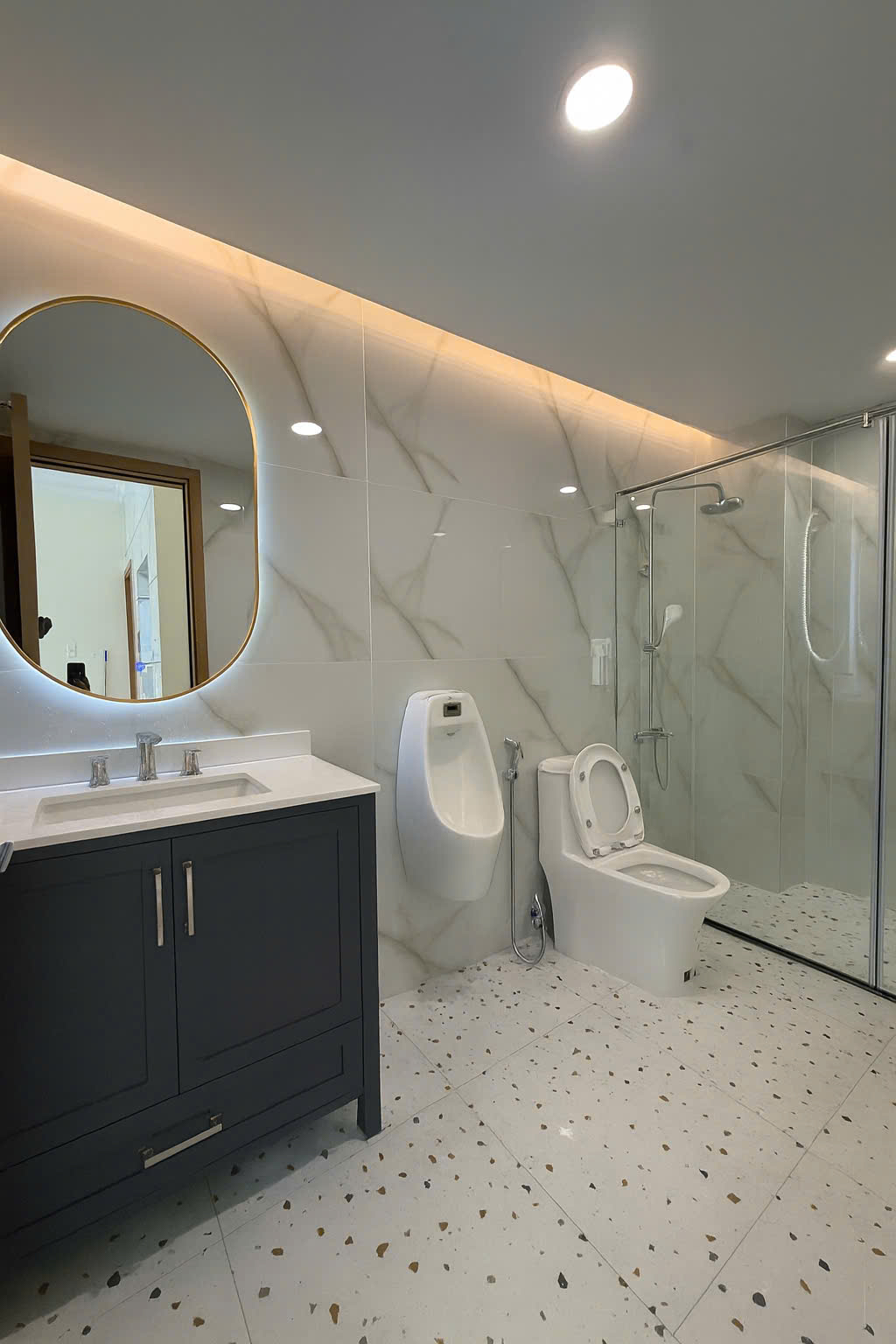 Everrich Riverside villa for rent in District 7 with 7 bedrooms with mineral salt pool, elevator – 500m2 8