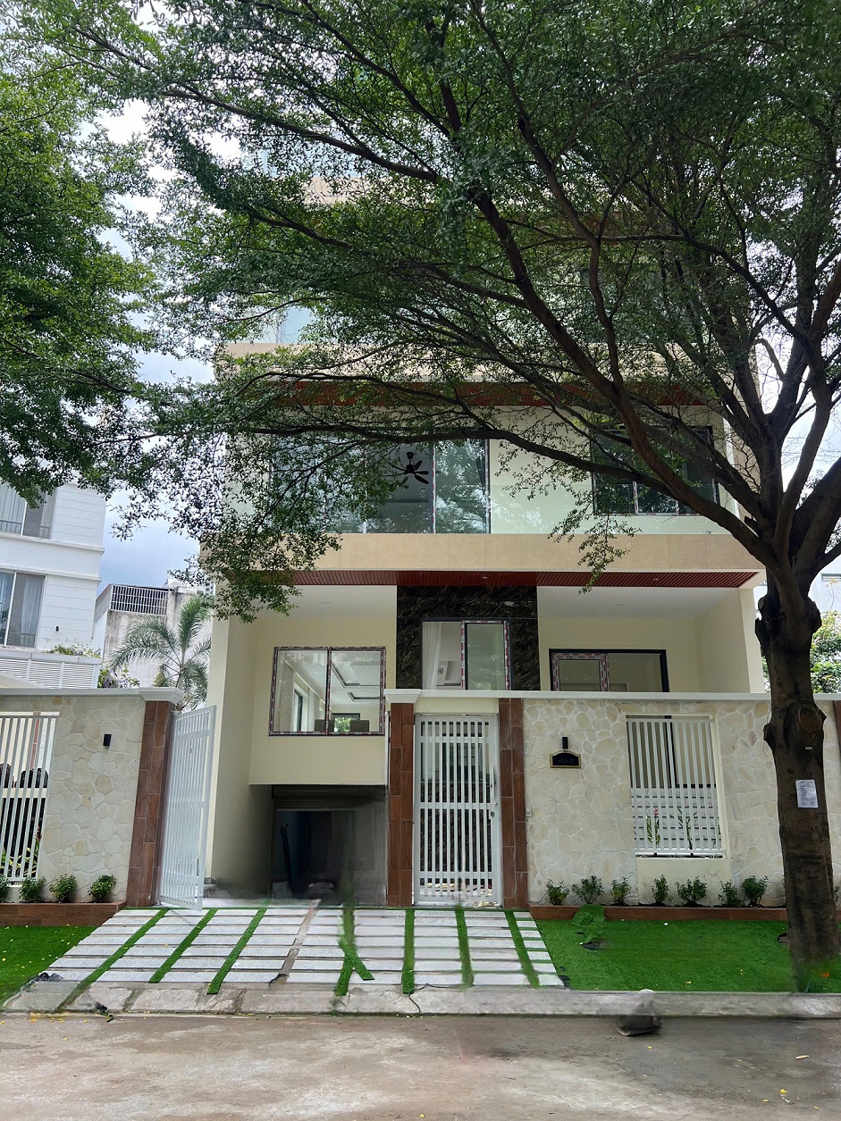 Everrich Riverside villa for rent in District 7 with 7 bedrooms with mineral salt pool, elevator – 500m2 3