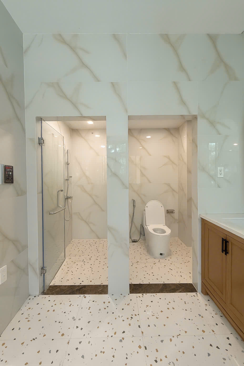 Everrich Riverside villa for rent in District 7 with 7 bedrooms with mineral salt pool, elevator – 500m2 2