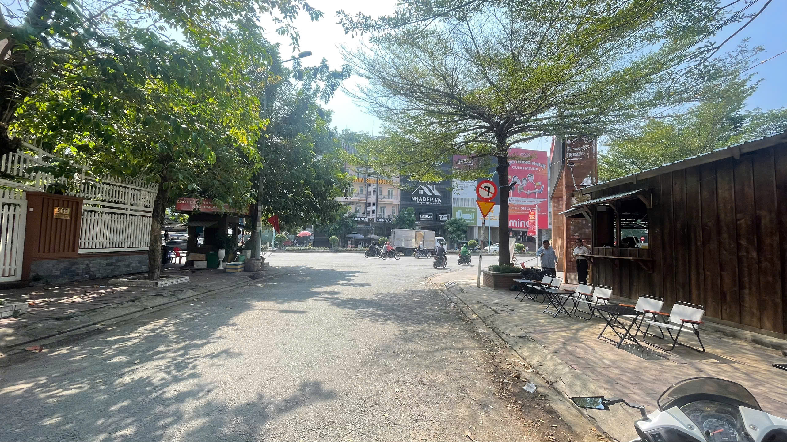 Bán biệt thự khu dân cư Him Lam, Quận 7 căn kế góc vị trí thoáng đẹp xây 6 tầng hướng Tây 1