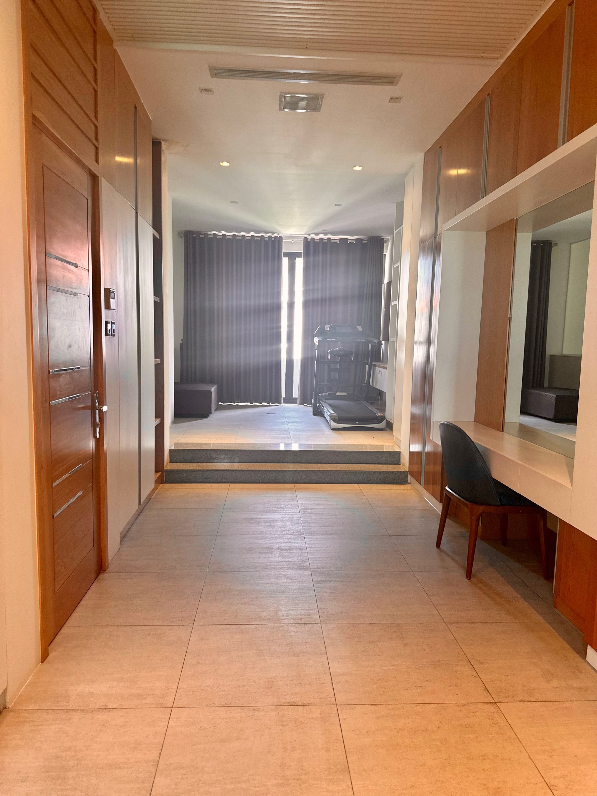 Bán biệt thự Him Lam, Quận 7 nhà có hồ bơi, thang máy cạnh công viên 12