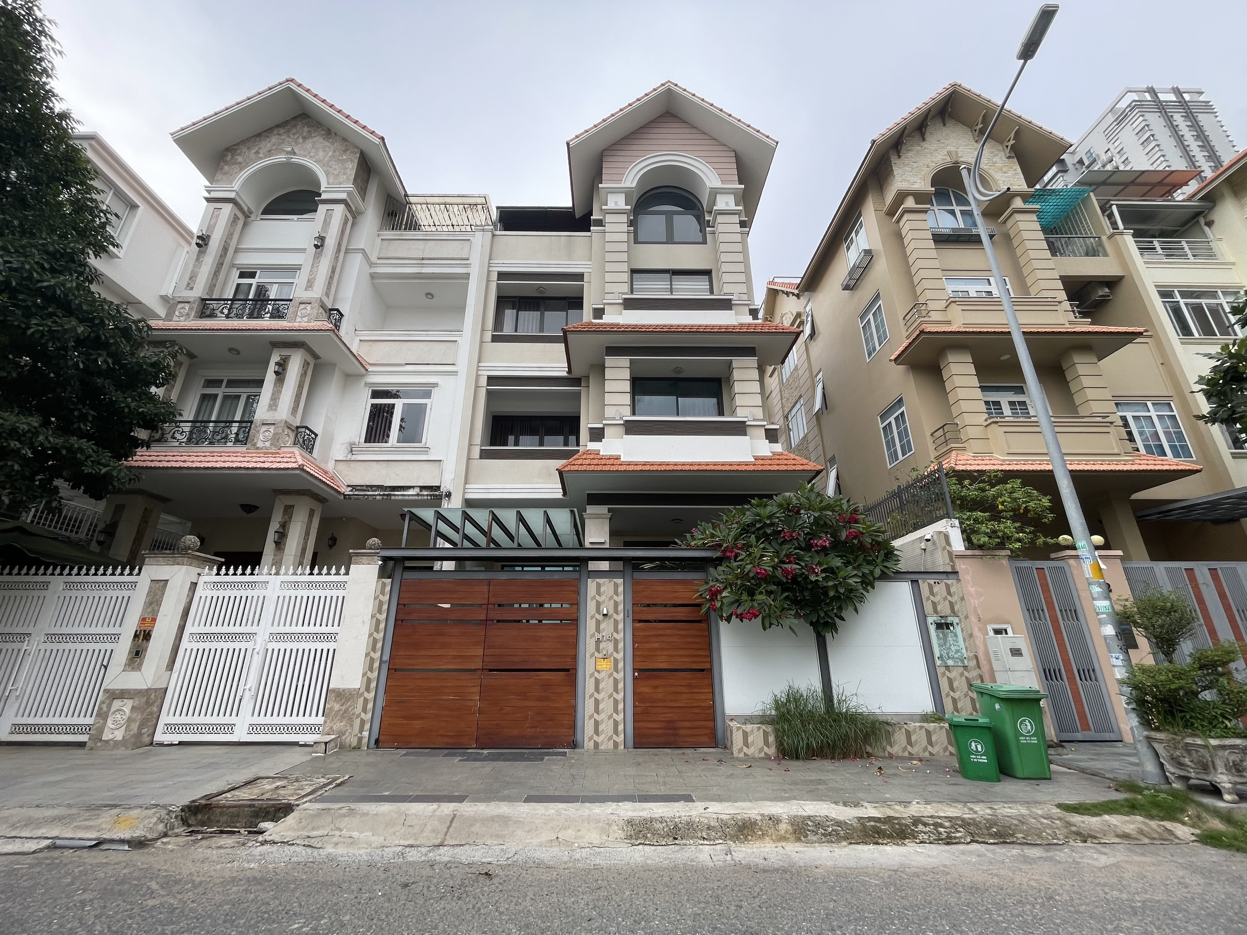 Bán biệt thự Him Lam, Quận 7 nhà có hồ bơi, thang máy cạnh công viên 5