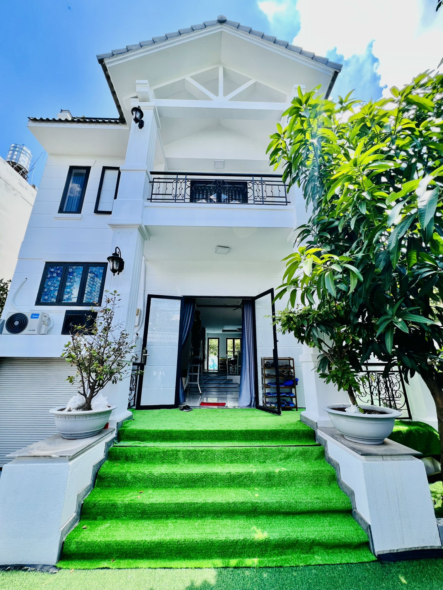 Cho thuê biệt thự Hoa Ban Phước Kiển Nhà Bè có 5 phòng ngủ cạnh Phú Mỹ Hưng 17