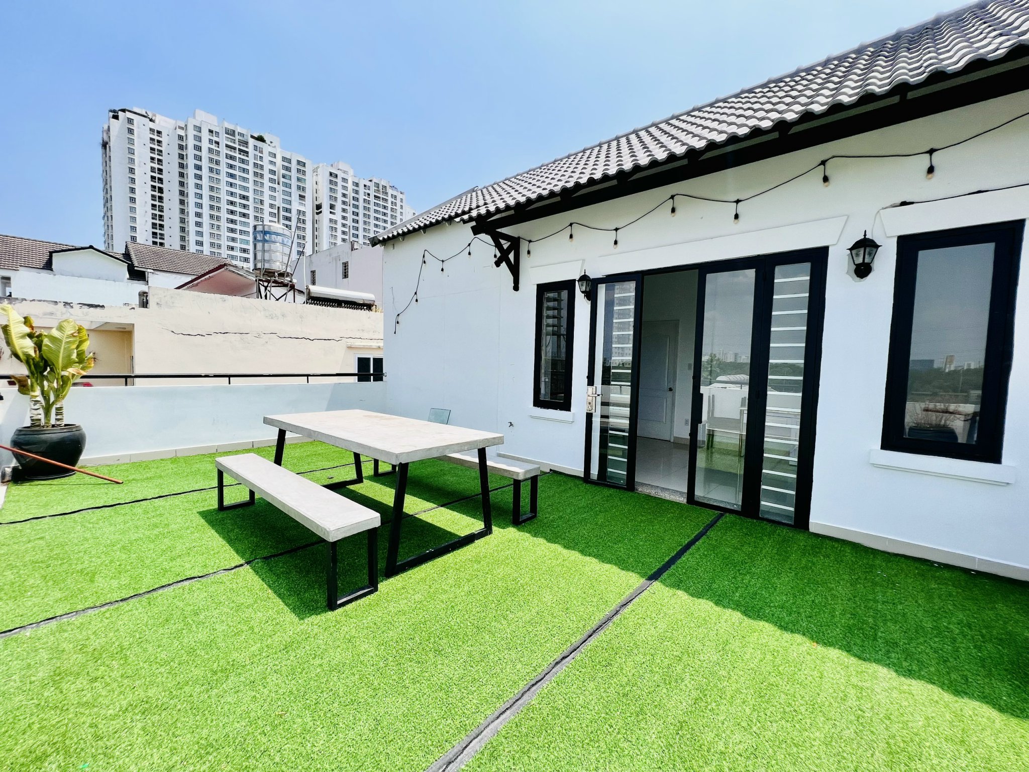 Cho thuê biệt thự Hoa Ban Phước Kiển Nhà Bè có 5 phòng ngủ cạnh Phú Mỹ Hưng 5