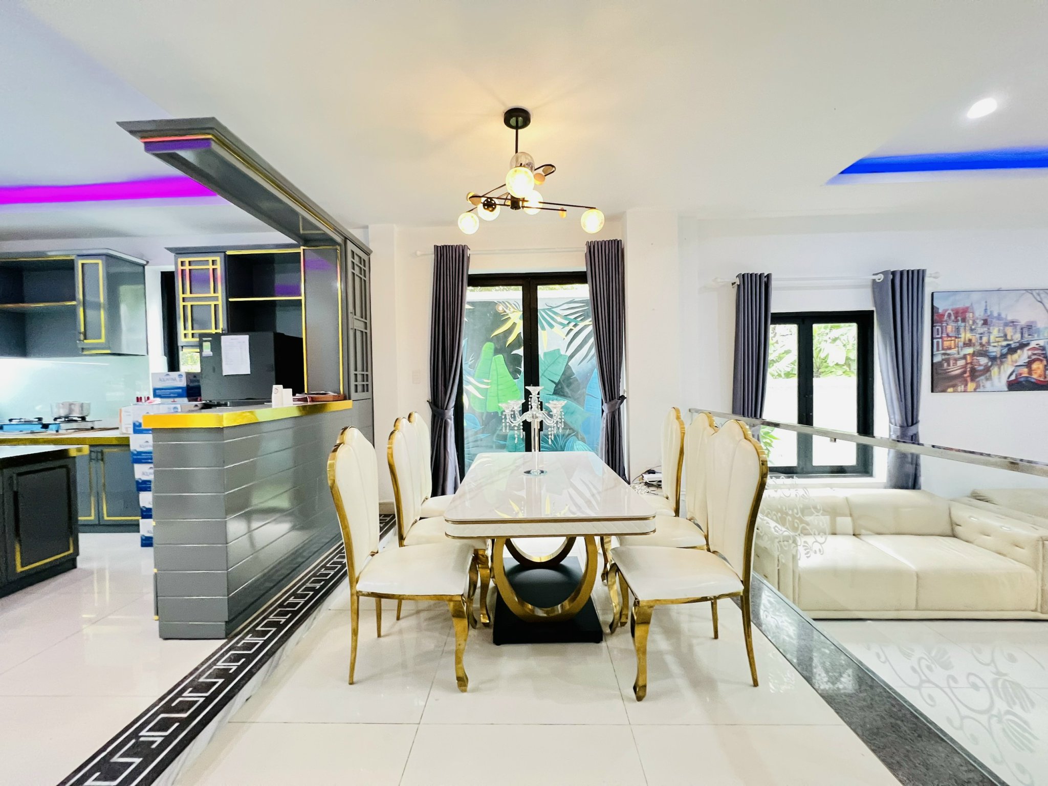 Cho thuê biệt thự Hoa Ban Phước Kiển Nhà Bè có 5 phòng ngủ cạnh Phú Mỹ Hưng 3