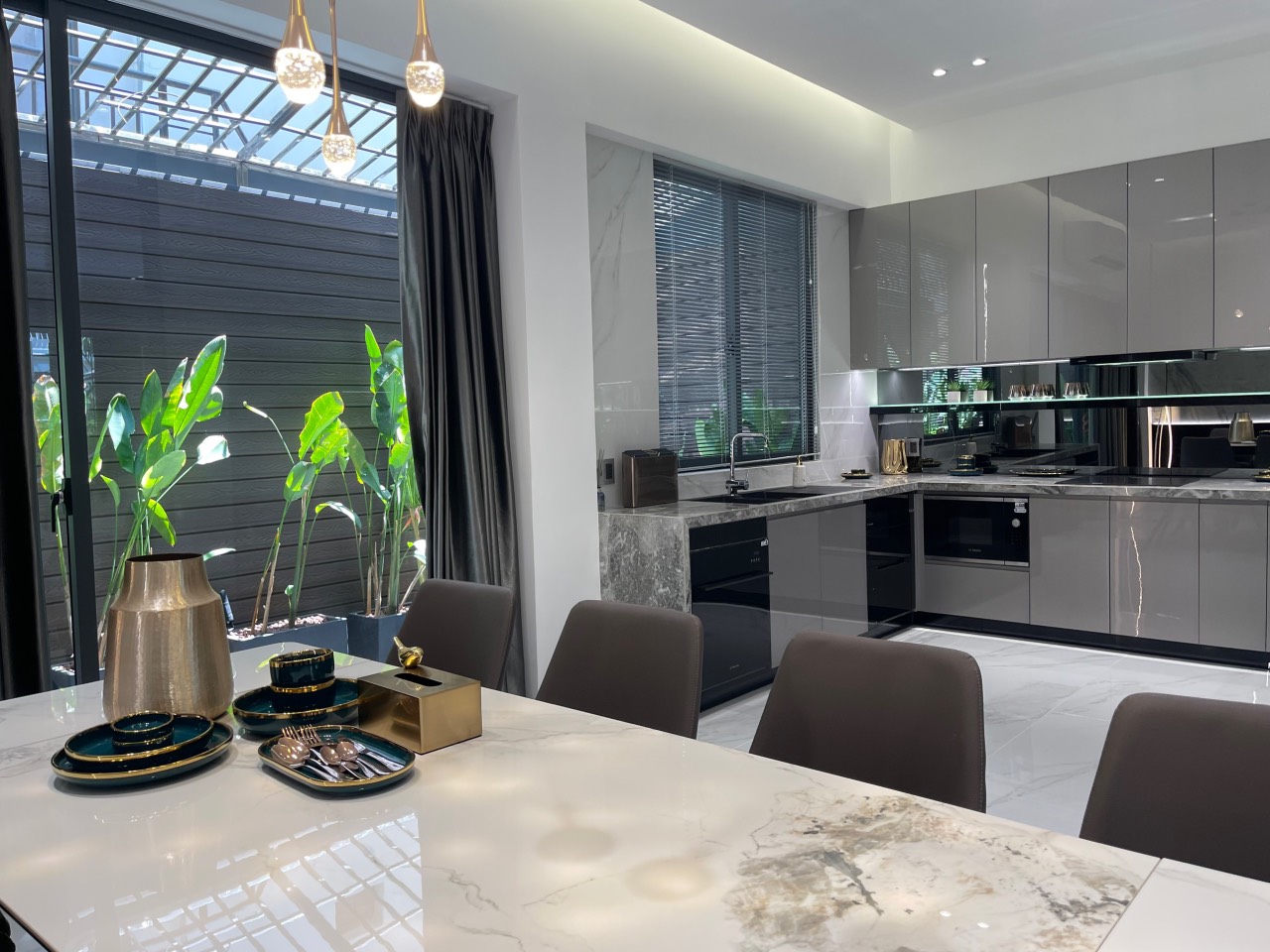 Bán biệt thự Hưng Thái, Phú Mỹ Hưng, Quận 7 nhà mới đẹp có 3 phòng ngủ 5