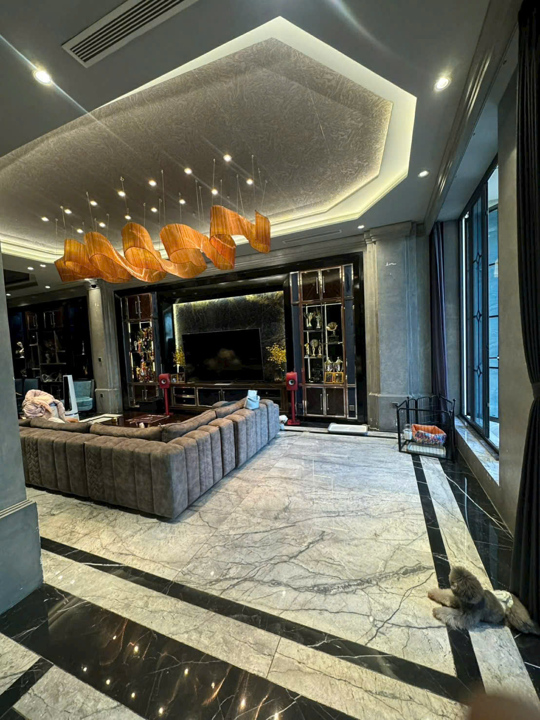 Bán biệt thự KDC Him Lam Phường Tân Hưng, Hồ Chí Minh xây 4 tầng nội thất cao cấp – 150m2