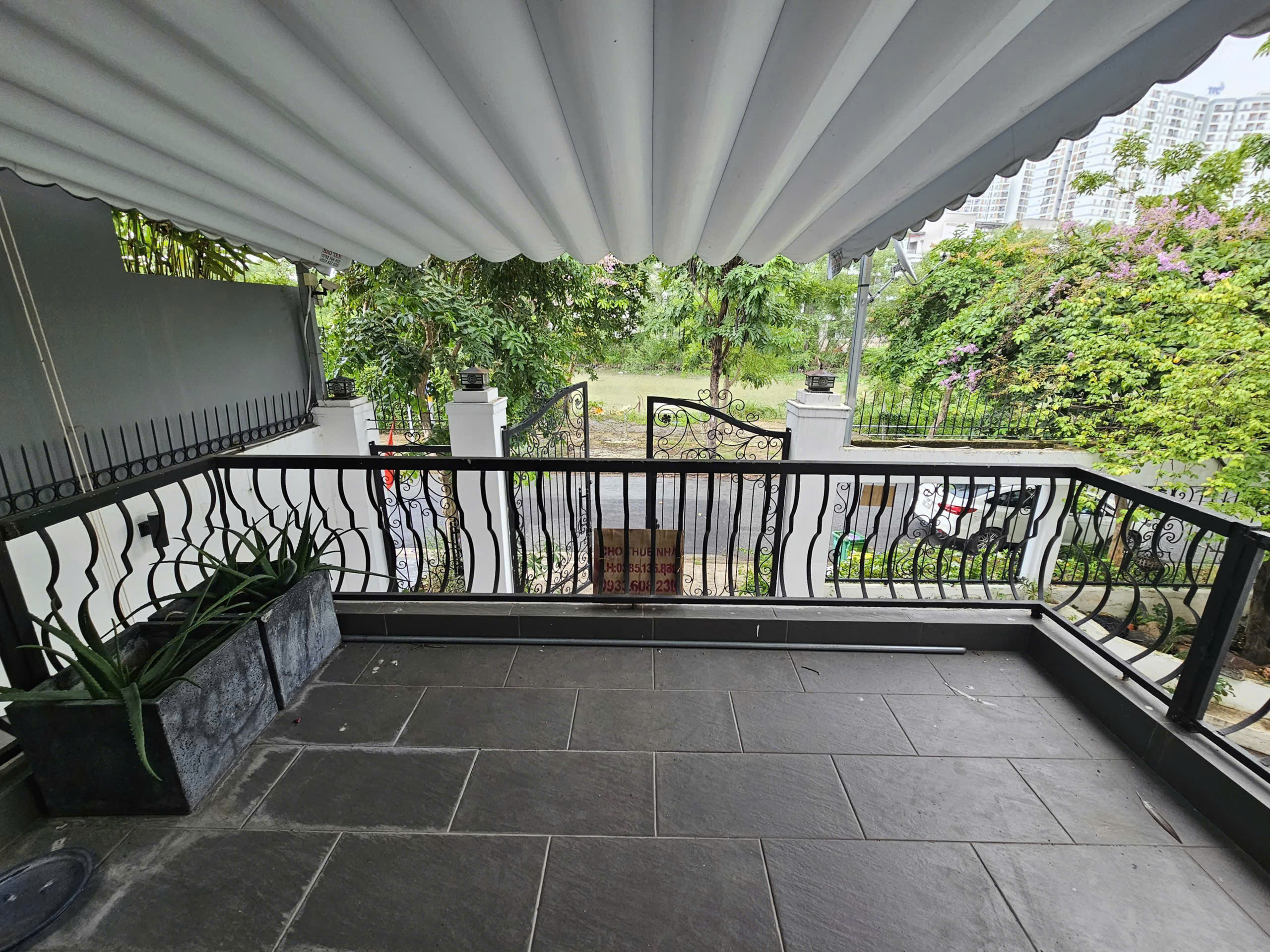 Cho thuê biệt thự KDC Tấn Trường, Quận 7 xây 4 tầng diện tích lớn view sông an ninh 24/24 – 240m2 4