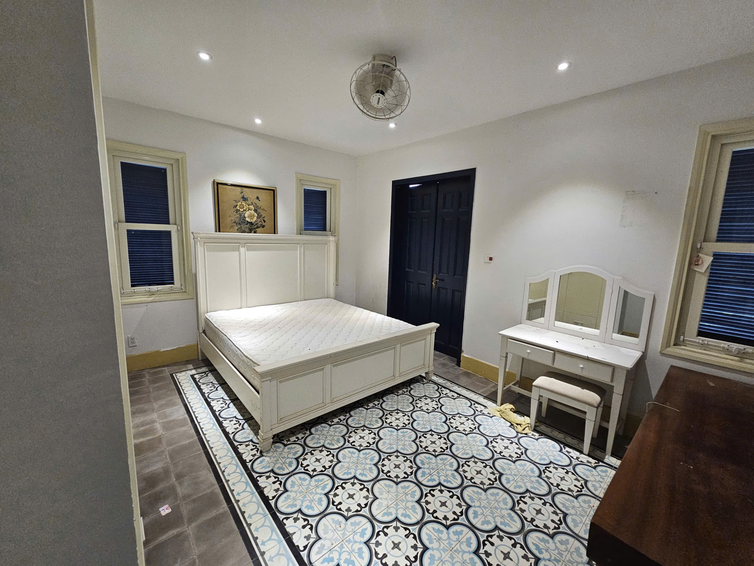 Cho thuê biệt thự KDC Tấn Trường, Quận 7 xây 4 tầng diện tích lớn view sông an ninh 24/24 – 240m2 3