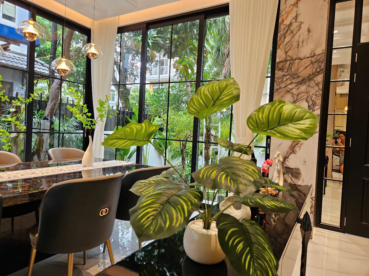 Bán biệt thự khu Cảnh Đồi Phú Mỹ Hưng, Quận 7 nhà mới thiết kế 5 phòng ngủ có thang máy – 211.5m2 2