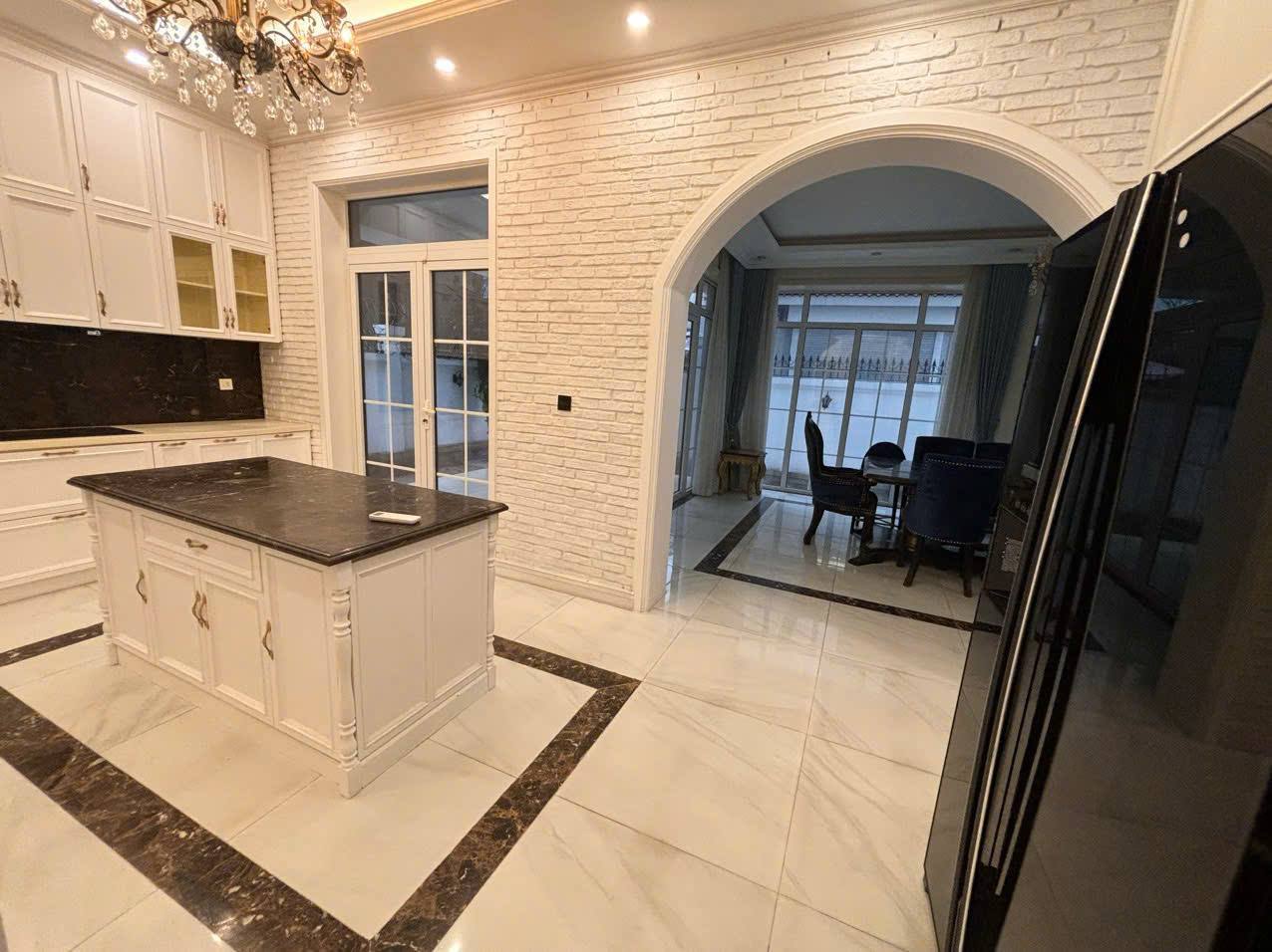 Bán biệt thự khu Compound Nam Phú, Quận 7 xây 3 tầng có 5 phòng ngủ, cạnh sông – 264m2 2