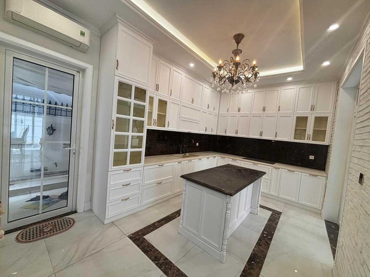 Bán biệt thự khu compound Nam Phú, Tân Thuận Đông, Quận 7 có 5 phòng ngủ gần sông 2