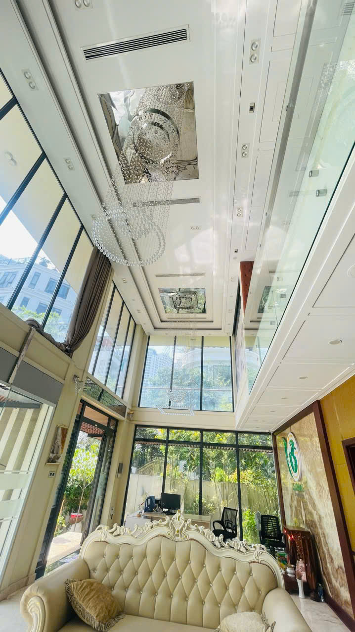 Bán biệt thự KDC Kiều Đàm Tân Hưng, Quận 7 xây 4 tầng có thang máy, penthouse – 300m2 8