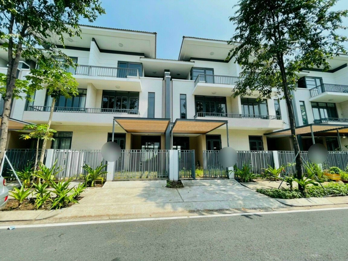 Bán biệt thự Lavila Nhà Bè căn góc có 3 tầng, hướng Đông Nam, giá tốt nhất thị trường 3